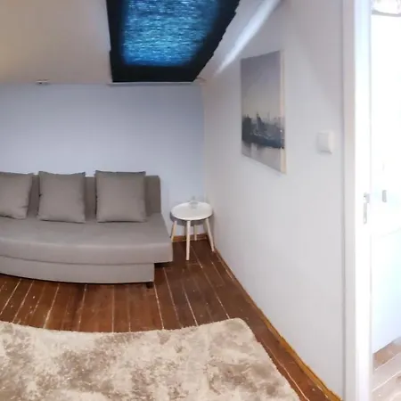 Room With Private Wc With Free Parking * Lissabon